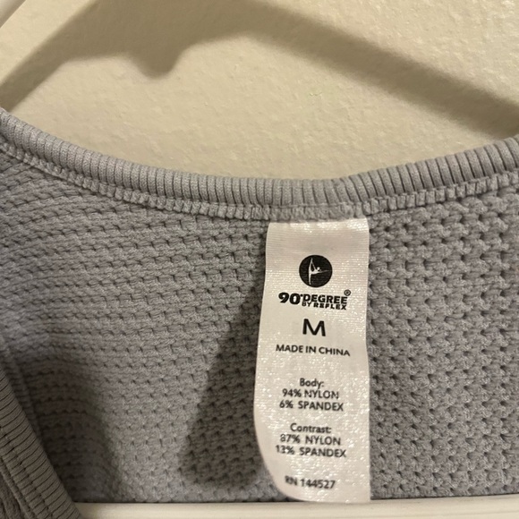 90 degree by reflex women’s crop top size M‎ - Picture 4 of 5